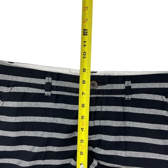 Old Navy Striped Cotton Shorts Black Gray Flat Front Zip Up Belt Loops Size 4 - Picture 11 of 15